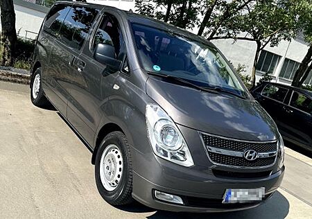 Hyundai H-1 Starex Travel Family 8 Sitzer Diesel 1. Hand