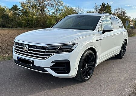 VW Touareg Volkswagen 3.0 V6 TDI 210kW R line