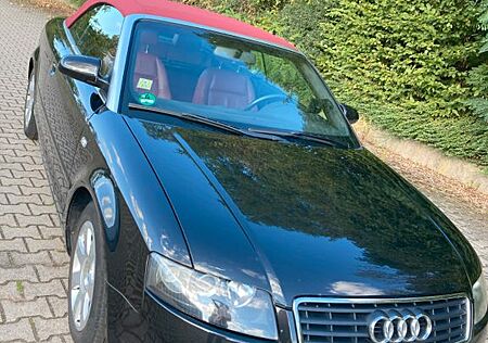Audi A4 1.8 T Cabriolet - Lederausstattung, Dach neu