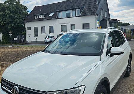 VW Tiguan Volkswagen 2.0 TDI SCR SOUND SOUND