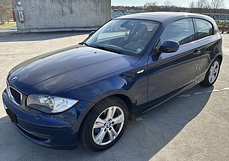 BMW 116i - 3 Türer Tiefseeblau Metallic
