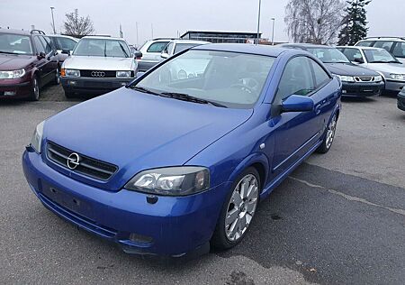 Opel Astra Coupé 2.2 16V