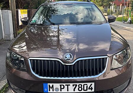 Skoda Octavia 2.0 TDI DSG Ambition Combi Ambition