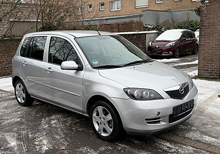 Mazda 2 Lim. 1.4 Active*KLIMA*E-FENSTER*TÜVNEU*