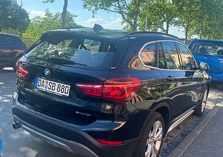 BMW X1 sDrive 18i | TÜV + Reifen + Bremsen NEU
