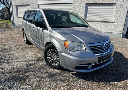 Lancia Voyager Silver 1. Hand TÜV Automatik