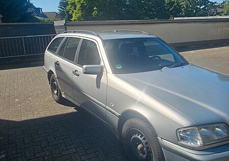 Mercedes-Benz C 180 T CLASSIC Classic