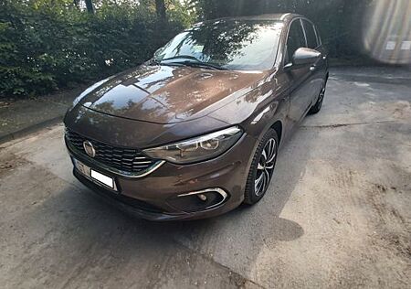 Fiat Tipo 1.6 MultiJet LOUNGE LOUNGE