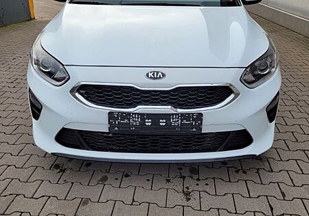 Kia Cee'd / Ceed 1.5 T-GDI GT Line SW GT Line