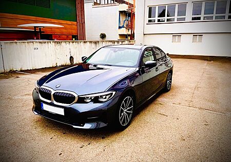 BMW 320i Automatik - Navi - Tempomat - PDC