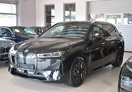 BMW iX 50 xDr Sport AHK Pano Laser 22"M H/K DrAsProf