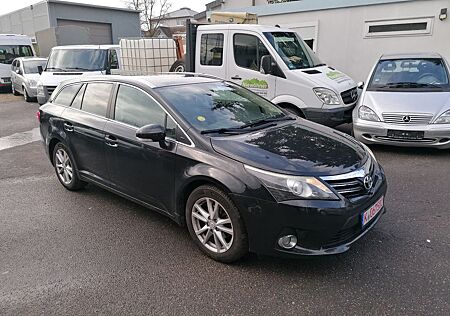 Toyota Avensis Combi 2,0-l-D-4D Comfort