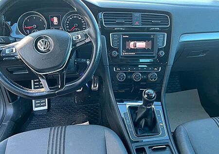 VW Golf Volkswagen 7 Allstar 2.0 TDI*Standhei+AHK+Klima+Euro6