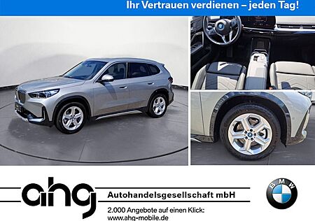 BMW iX1 xDrive30 x-Line Premiumpaket AHK