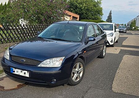 Ford Mondeo 2,0 Ghia Tüv 04/2027