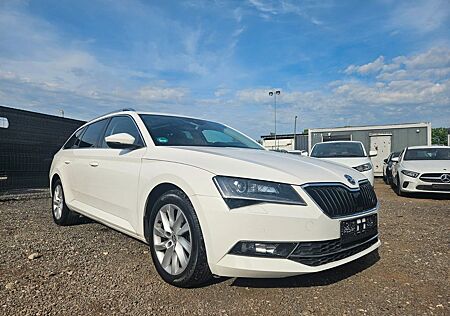 Skoda Superb Combi Premium Edition Panormadach,KAMERA,