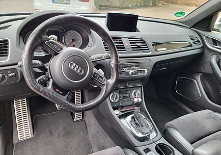 Audi RS Q3 RSQ3 2.5 TFSI S tronic quattro -