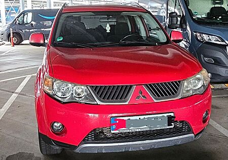Mitsubishi Outlander 2.0 DI-D Inform Inform