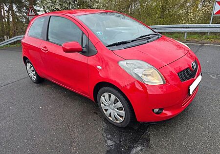Toyota Yaris 1.3 Sol Automatik Klima TÜV03/2027