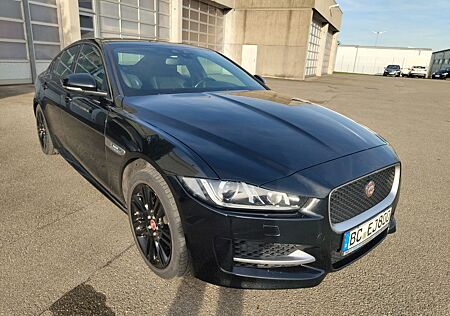 Jaguar XE 20d 180PS AWD R-Sport Automatik R-Sport