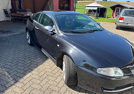 Alfa Romeo GT 1.9 JTD 16V M-Jet Distinctive Distinctive