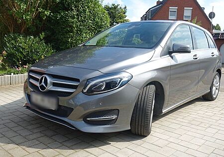 Mercedes-Benz B 200 Urban TÜV  neu- 8fach- Scheckheft