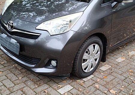 Toyota Verso-S 1,33-l-Dual-VVT Multidrive S Comfort...
