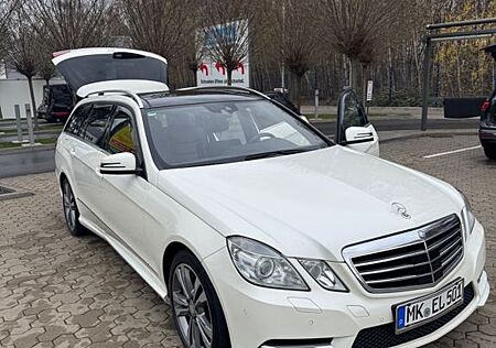 Mercedes-Benz E 500 4MATIC T BlueEFFICIENCY AVANTGARDE AVA...