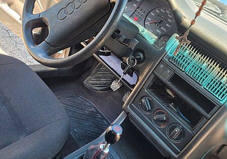 Audi 80