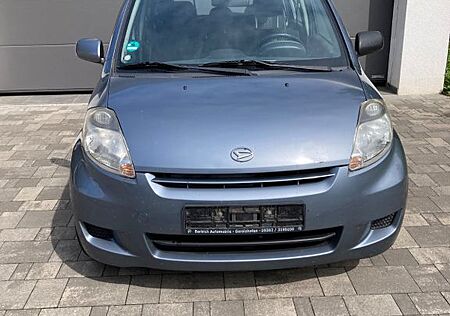 Daihatsu Sirion 1.3 -
