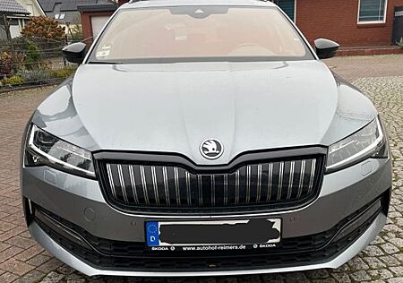 Skoda Superb 1.4 TSI iV DSG SPORTLINE COMBI SPORTLINE