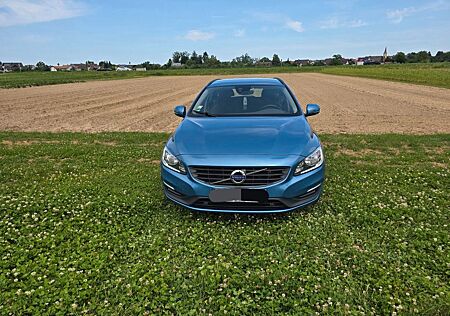 Volvo V60 D3 Geartronic in gutem Zustand