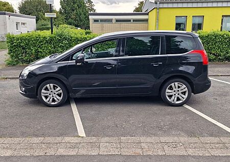 Peugeot 5008 2.0 Allure HDi FAP 150 Allure 7 Sitzer