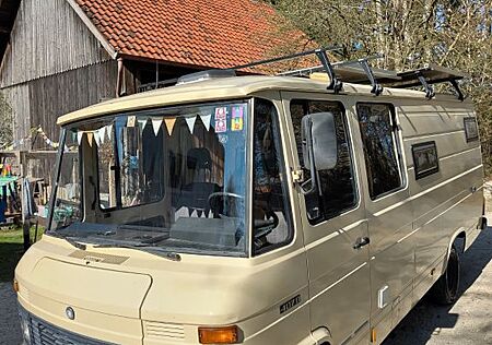 Mercedes-Benz 400 407d Oldtimer Camper Düdo
