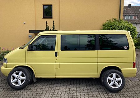 VW T4 Caravelle Volkswagen 2,5-l-Diesel TDI 111kW Standard