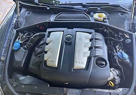 VW Phaeton Volkswagen 3.0 V6 TDI 4MOTION Tiptronic 5-Sitzer -