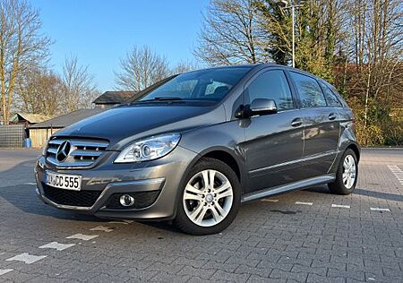 Mercedes-Benz B 170 -