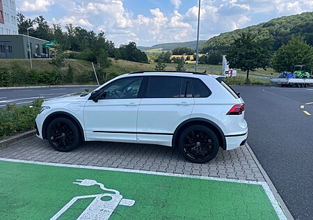 VW Tiguan Volkswagen 1.4 eHybrid R-Line Garantie bis 03/2027