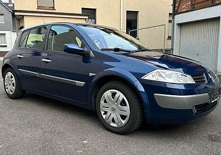 Renault Megane Confort Authentique 2.0 16V Confort A...