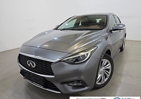 Infiniti Q30 1.5 D Aut. Navi Leather Klima PDC ...