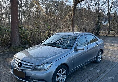 Mercedes-Benz C 220 CDI BlueEFFICIENCY AVANTGARDE