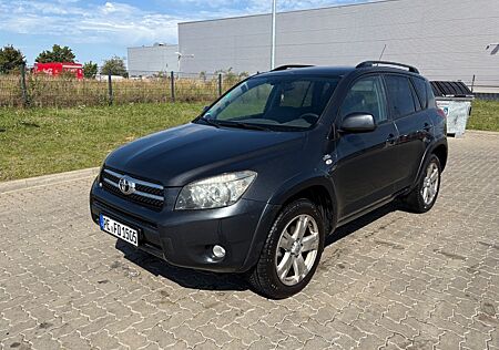 Toyota RAV 4 2.2-l-D-CAT 4x4 Executive Executive