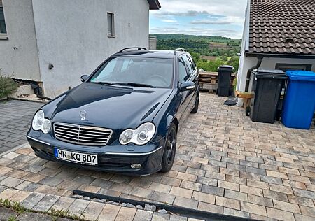 Mercedes-Benz C 320 T AVANTGARDE AMG Paket TÜV Neu