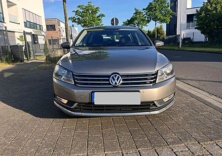 VW Passat Variant Volkswagen 2.0 BlueTDI DSG Comfortline V
