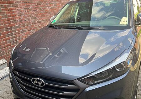 Hyundai Tucson 1.6 T-GDI Trend *unfallfrei ,Tempo,8 fach