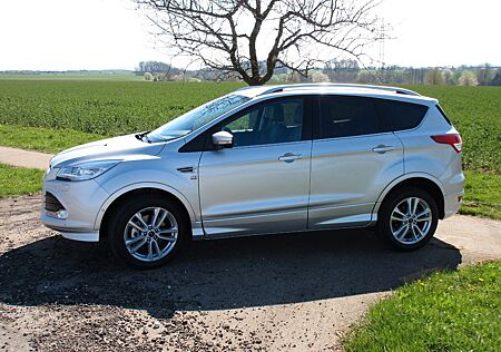 Ford Kuga 2,0 TDCi 4x4 132kW Individual PowerShif...