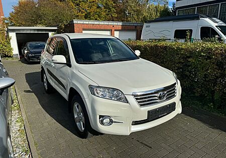 Toyota RAV 4 2,2-l-D-4D 4x4 Life