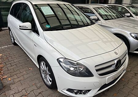 Mercedes-Benz B 180 1.Hand nur 102000 km Tüv / Inspektion neu