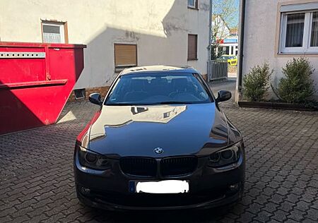 BMW 325i Coupé (E92) | 218PS | TÜV bis 2027