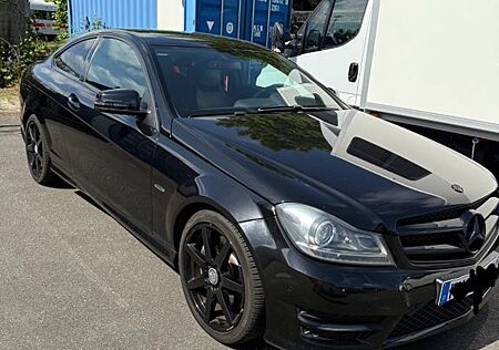 Mercedes-Benz C 250 Sport Coupé Autom. Sport